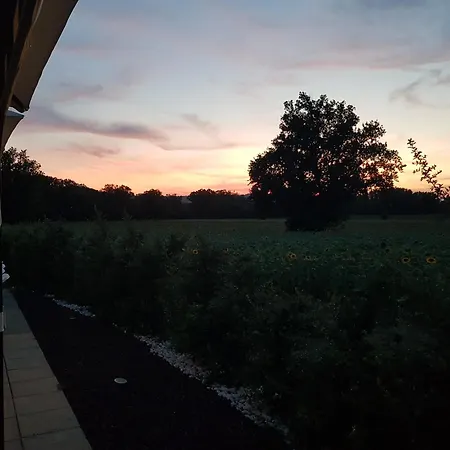 Lägenhet Al Piano